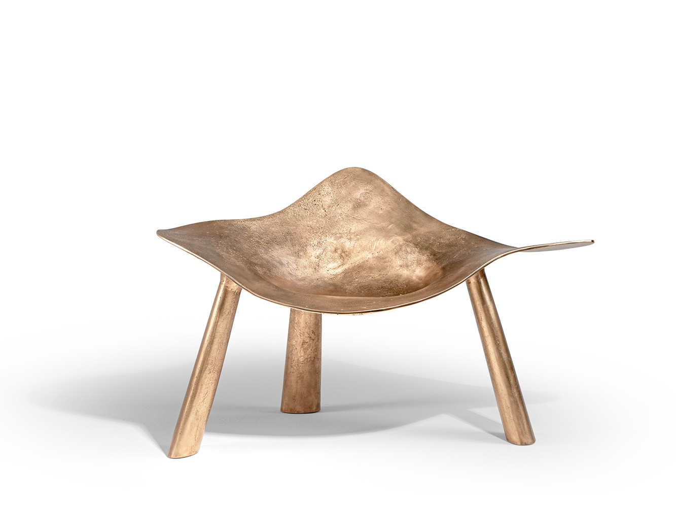 HESSENTIA-CORNELIO_CAPPELLINI-Iconique-2150-armchair